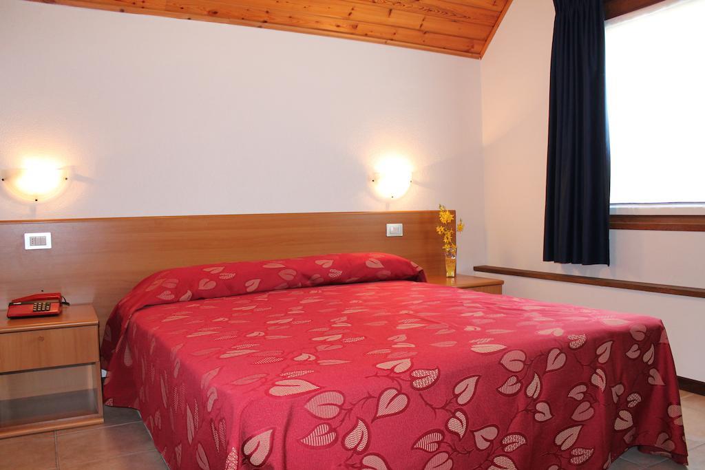 Hotel La Rosa Teglio Eksteriør bilde