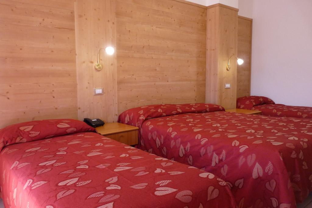 Hotel La Rosa Teglio Eksteriør bilde