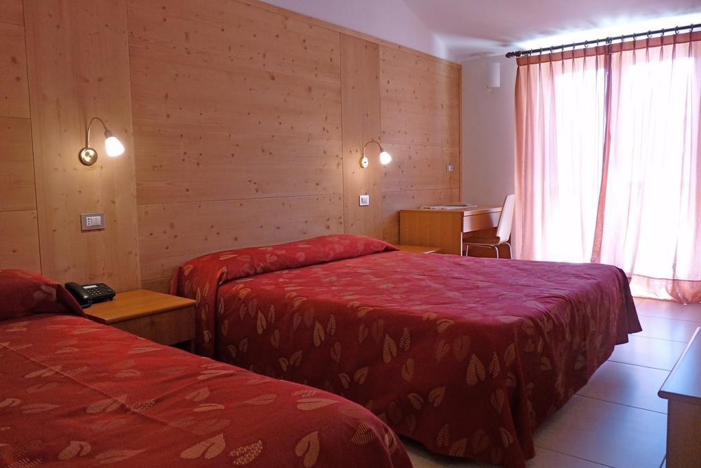 Hotel La Rosa Teglio Eksteriør bilde